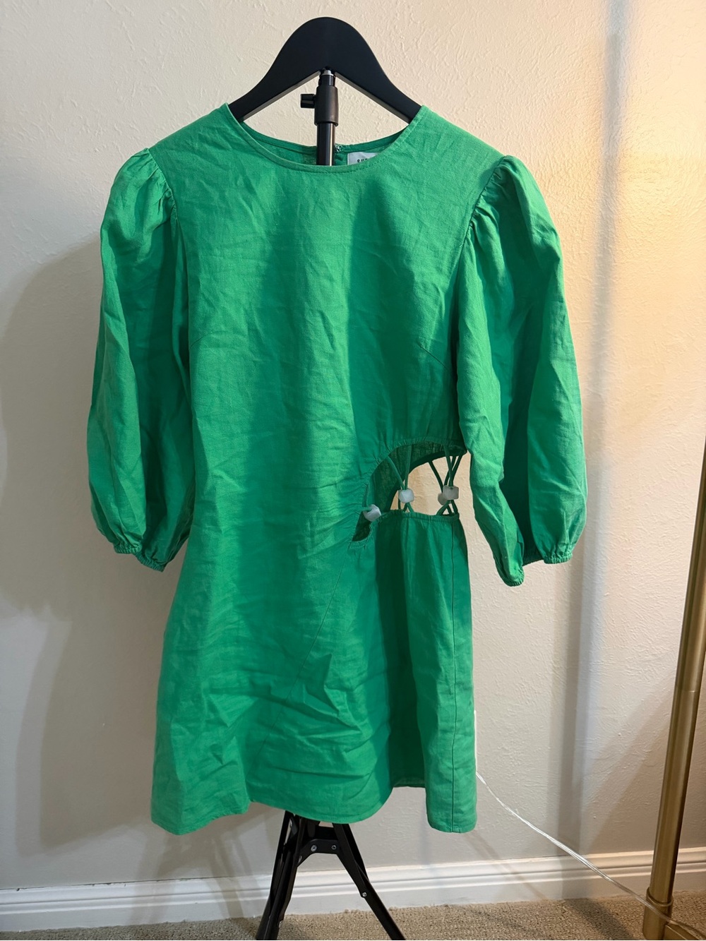SUBOO Green Cutout Puff-Sleeve Dress